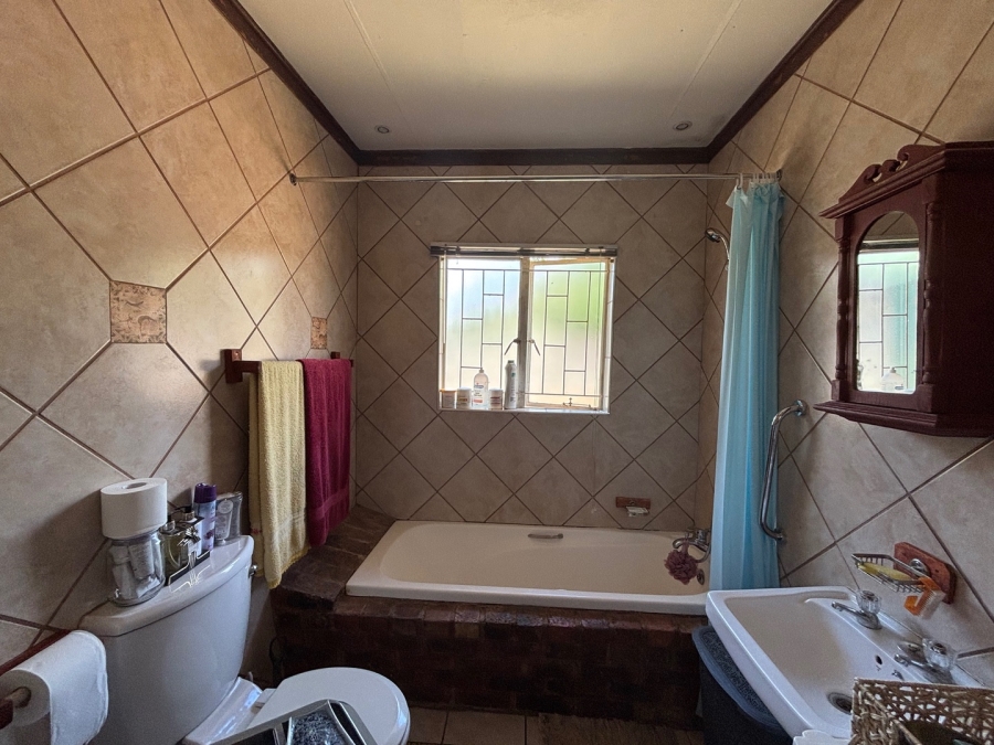 2 Bedroom Property for Sale in Uitsig Free State